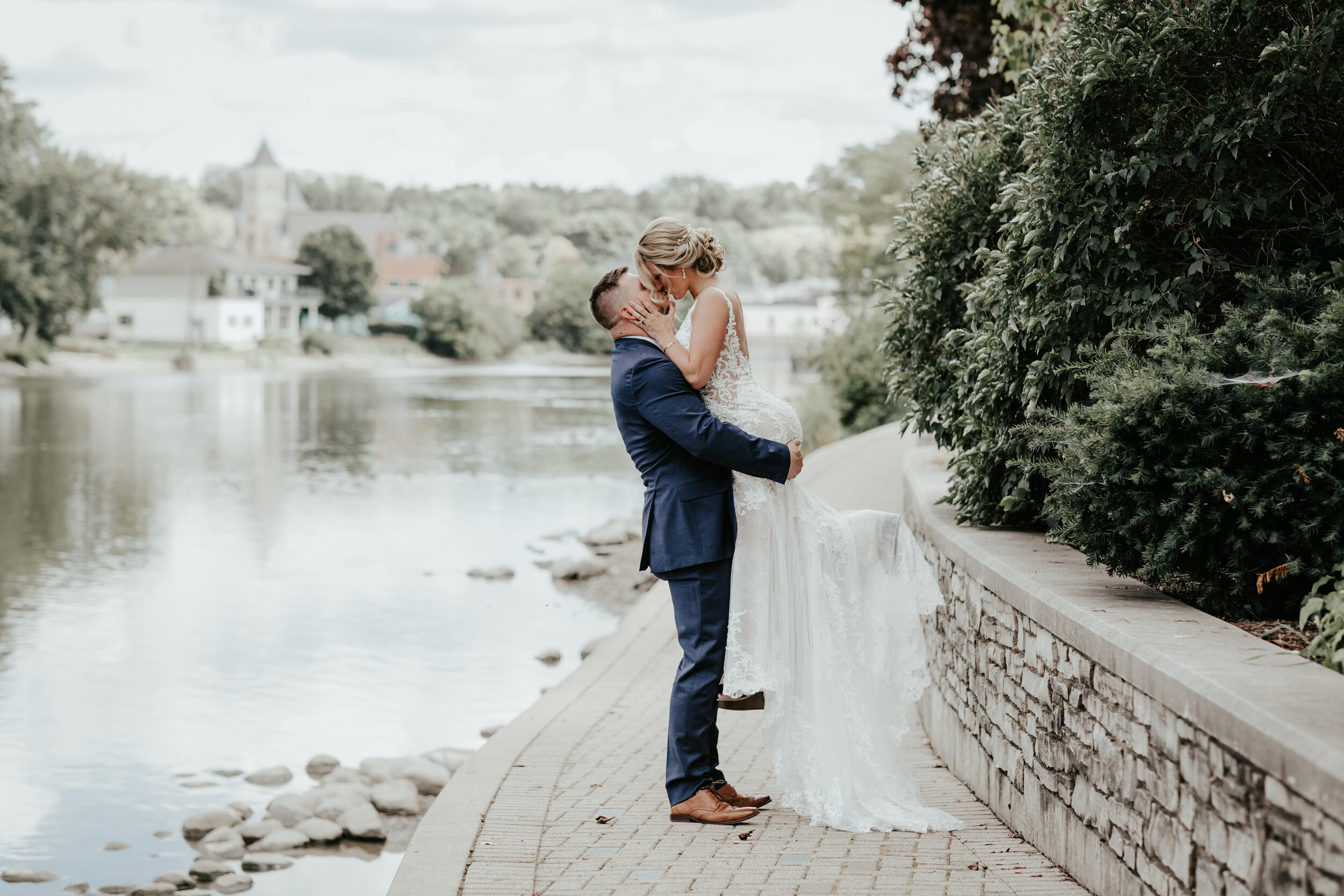 Bride + Groom Danielle Schury Photography Copyright 2019 (192).JPG