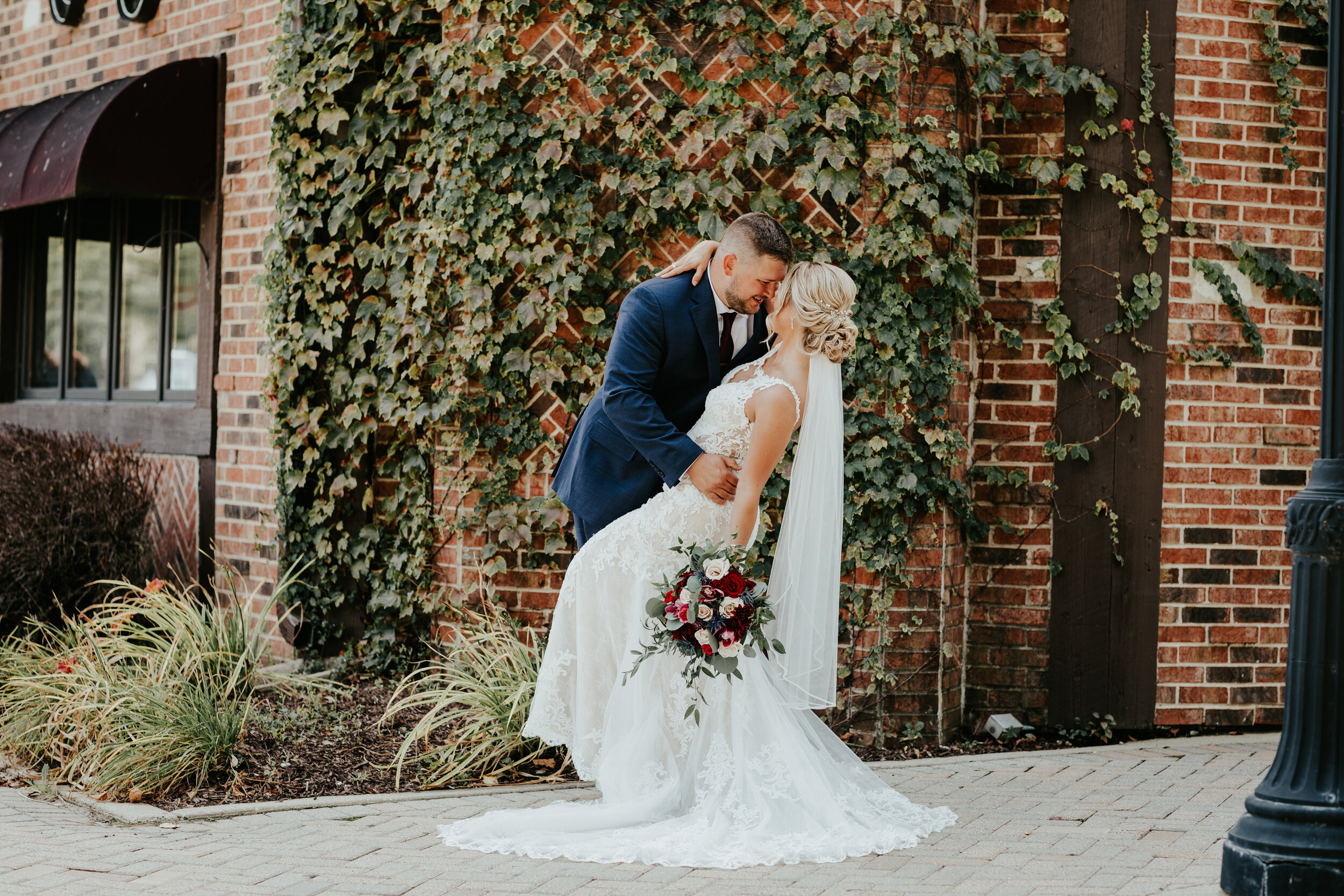 Bride + Groom Danielle Schury Photography Copyright 2019 (59).jpg